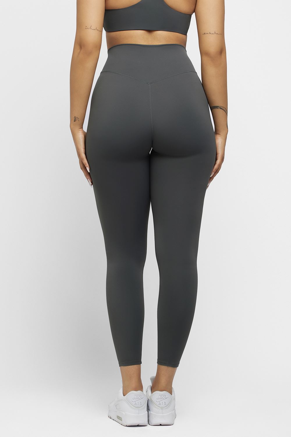 High Waisted Yoga Capri Leggings Tummy Control Crop Pants - China Sports  Wear and Yoga Wear price