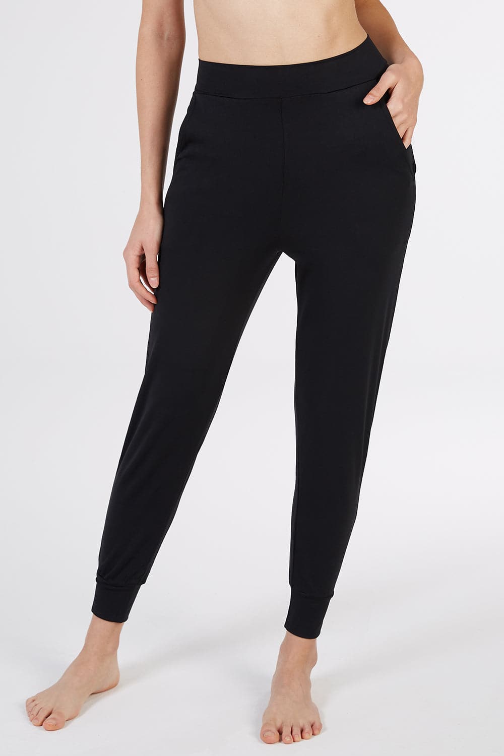 NWT All In Motion Women's Black Mid Rise Jogger Size Small